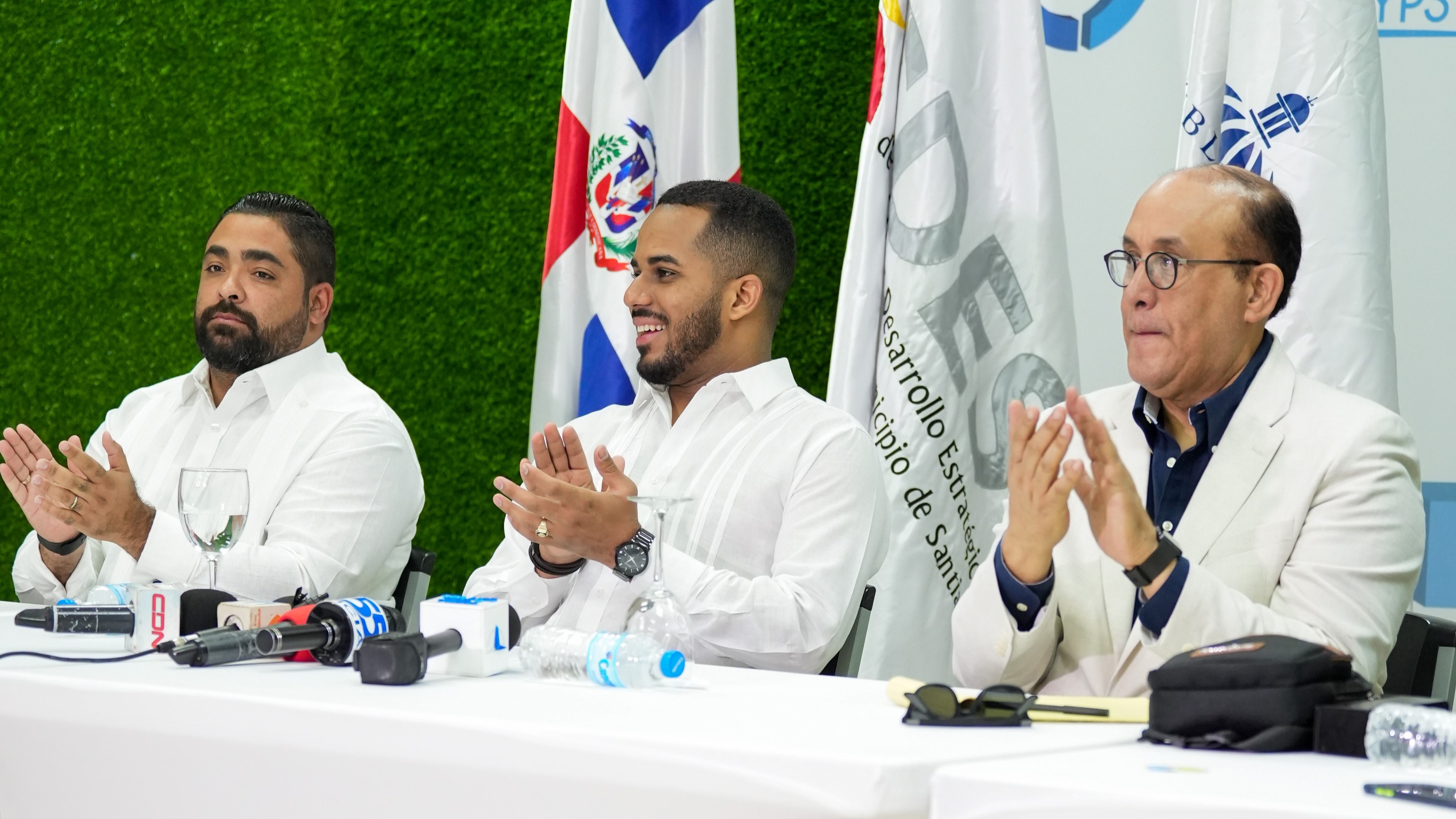 Premio Nacional de la Juventud 2024 será en Santiago, dedicado a la